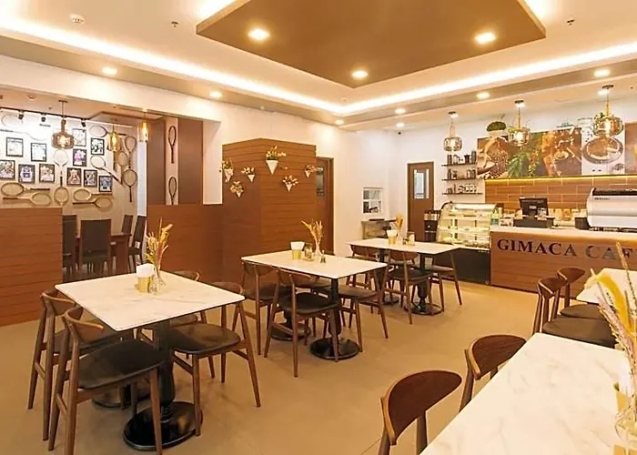 酒店 Gimaca Boutique & Cafe By Reddoorz *